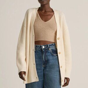 (Quince) Mongolian Cashmere Oversized Boyfriend Cardigan Sweater in Ivory
